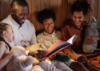 Reading as a Family to Give Your Children an Educational Boost