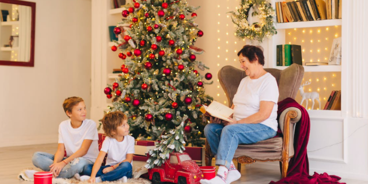 Recreating Old-Fashioned Christmas Traditions With the Next Generation