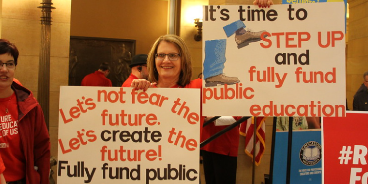 Education Minnesota Needs to Start Thinking Outside the Box to Help Teachers