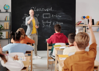 Why Teachers Overwhelmingly Support ESAs